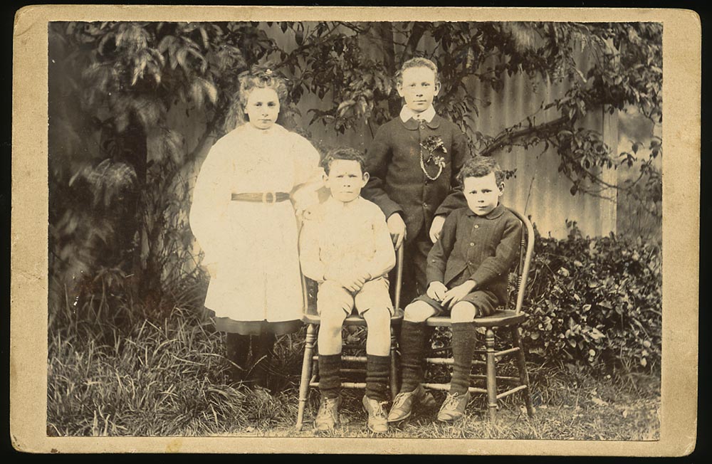 Slow family children, circa 1900