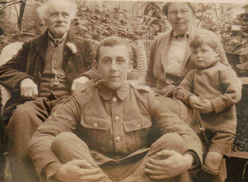 Walter Hind with his grandfather, 1916