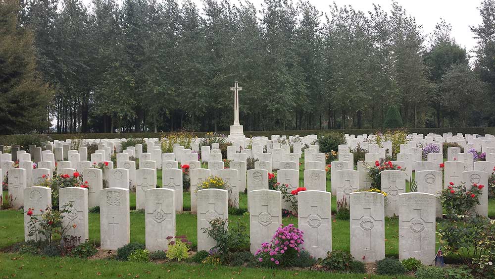 Auchonvillers Cemetery, 2013