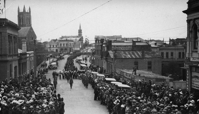 Armistice celebration parade moves down Timaru’s Sophia Street, 12 November 1918