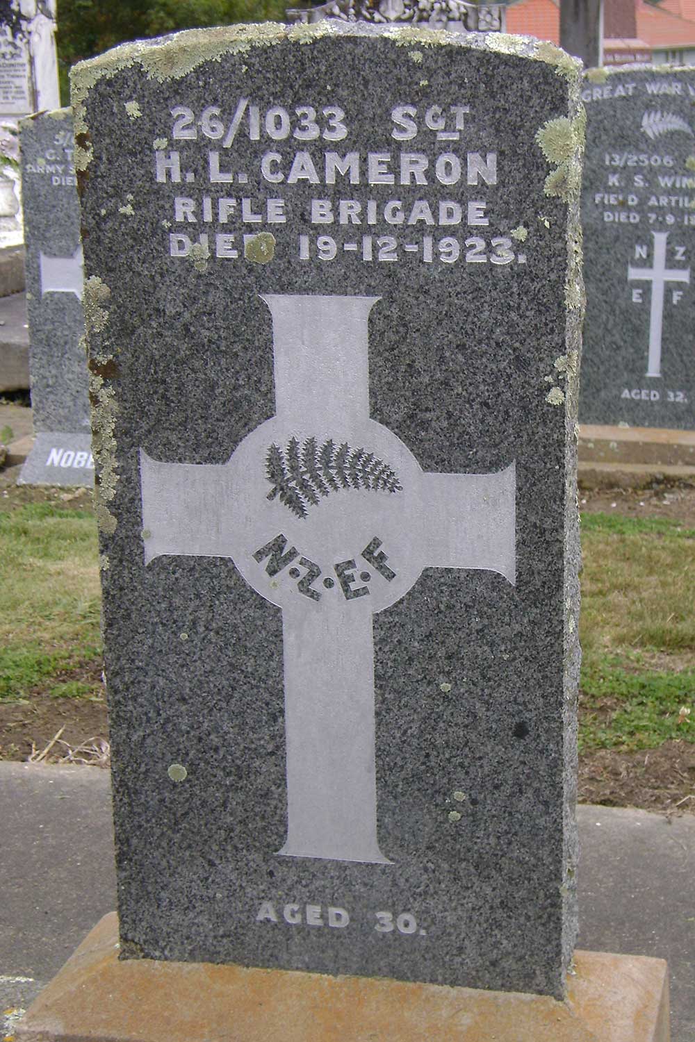 Hugh Lindley Cameron's headstone