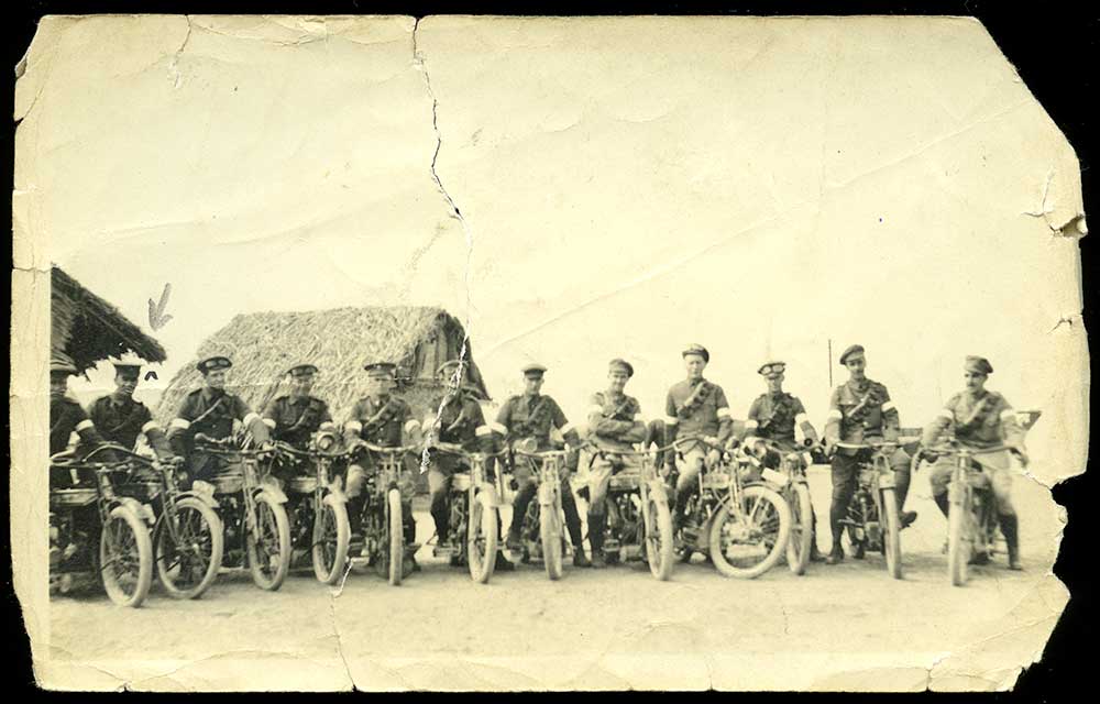 New Zealand Expeditionary Force despatch riders pictured in Egypt in 1915