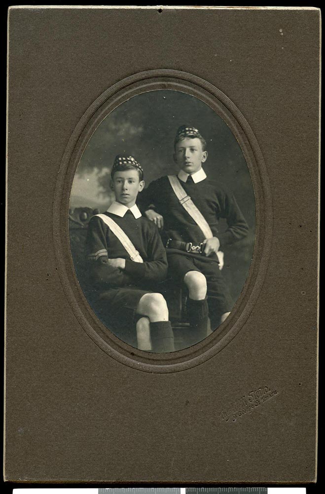 Brothers Leonard (left) and Cecil Hight, circa 1910.