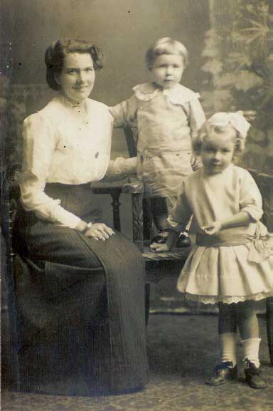 Maud Griffiths and children