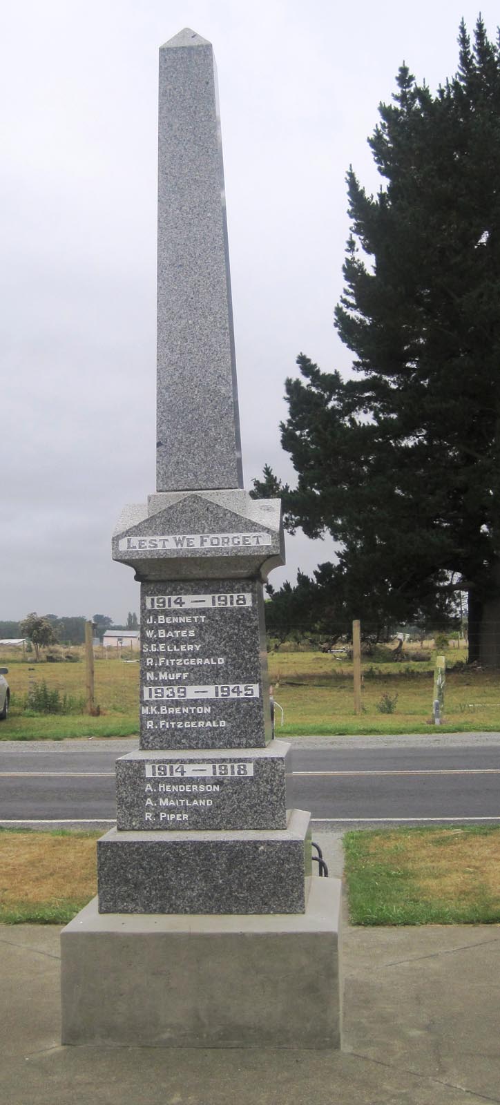 Orari War Memorial in 2010