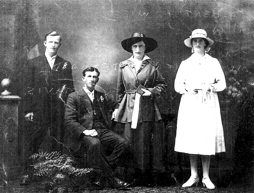 The wedding of Albert & Maude Hopping, 1919