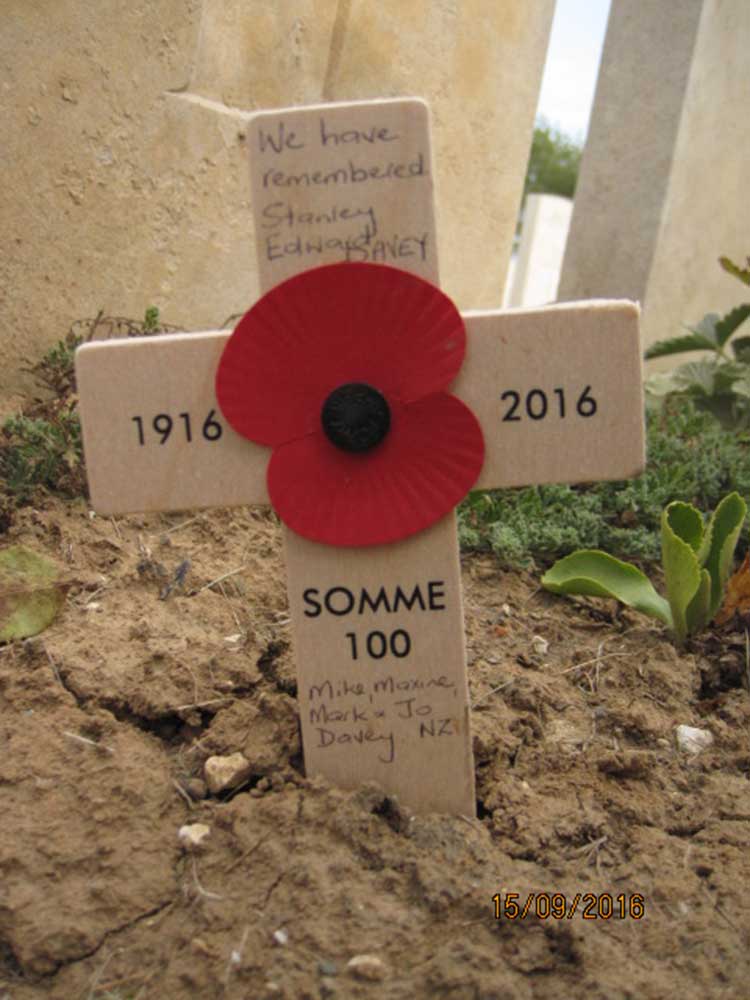 Davey family memorial cross, 2016