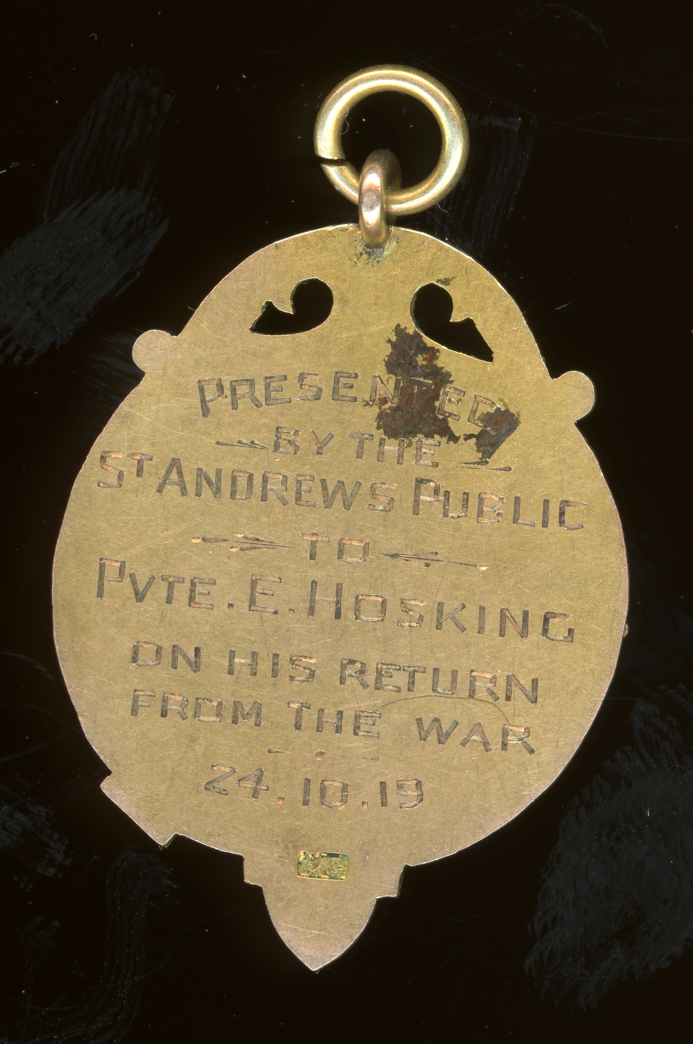 Edward Hoskin - St Andrews commemorative medallion, 1919 (verso)